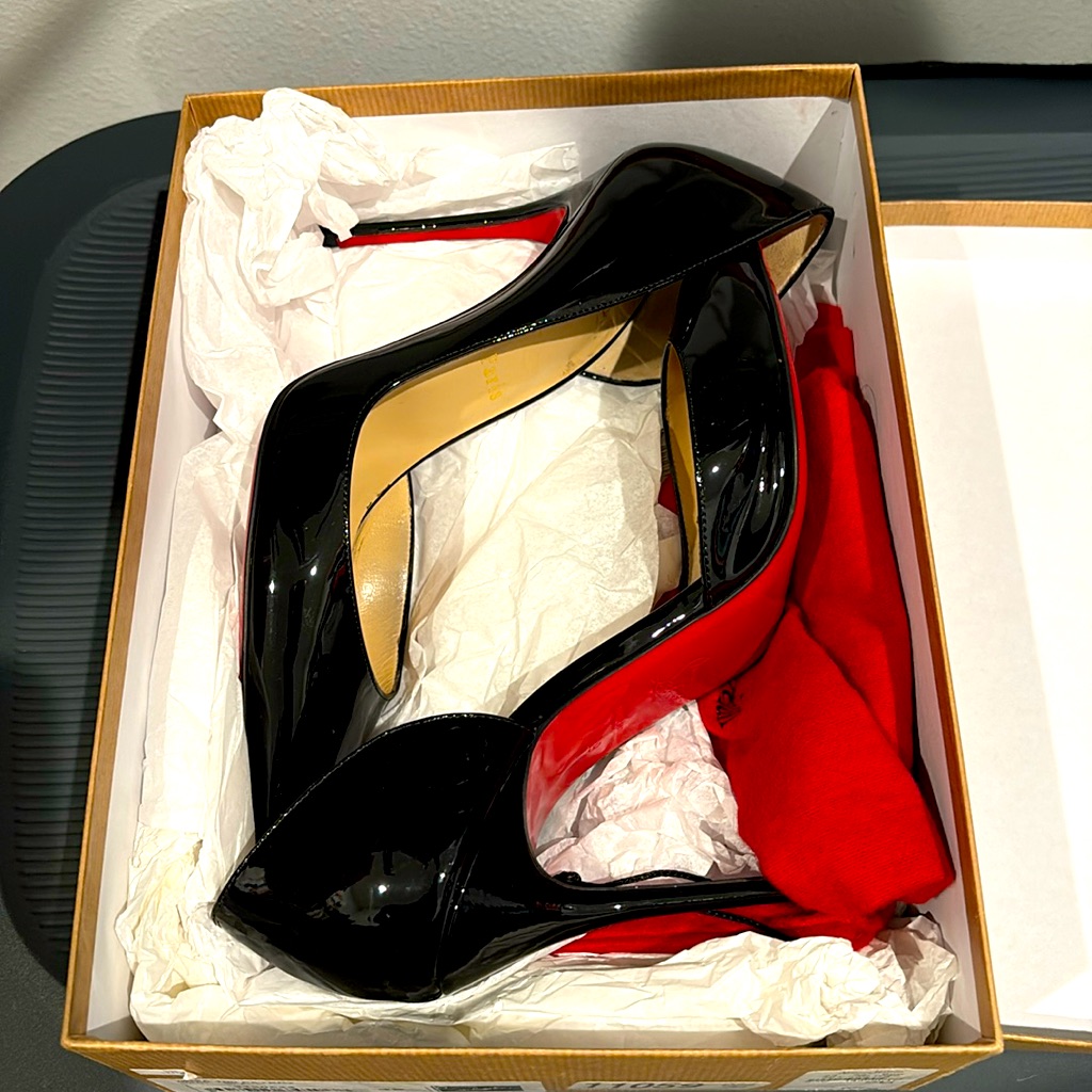 Elegant Black Stiletto Heel